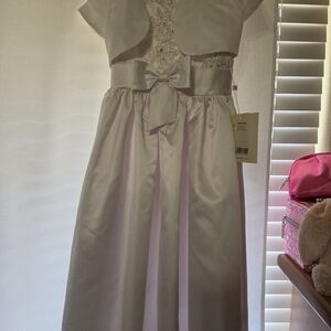 Classic White Satin Bow-Front Girls Formal Dress